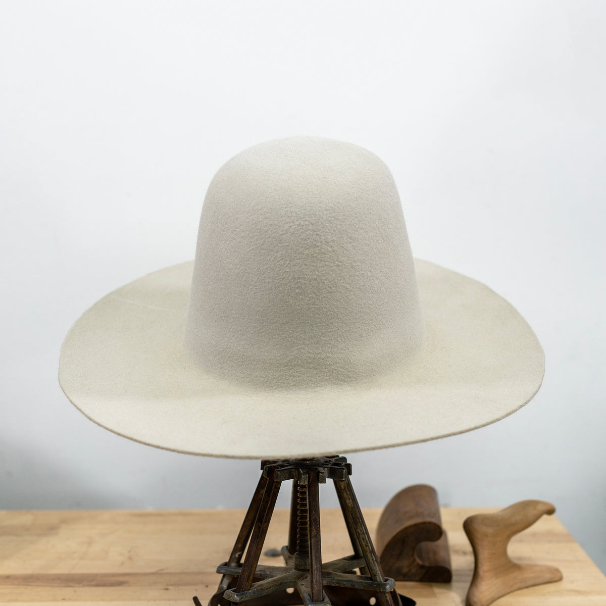 Women\'s Unisex Beige Neutral Wide-Brim Rabbit Fur Felt Hat Fedora with Bow Bow Fedora Hat For Women | Factory main image 3