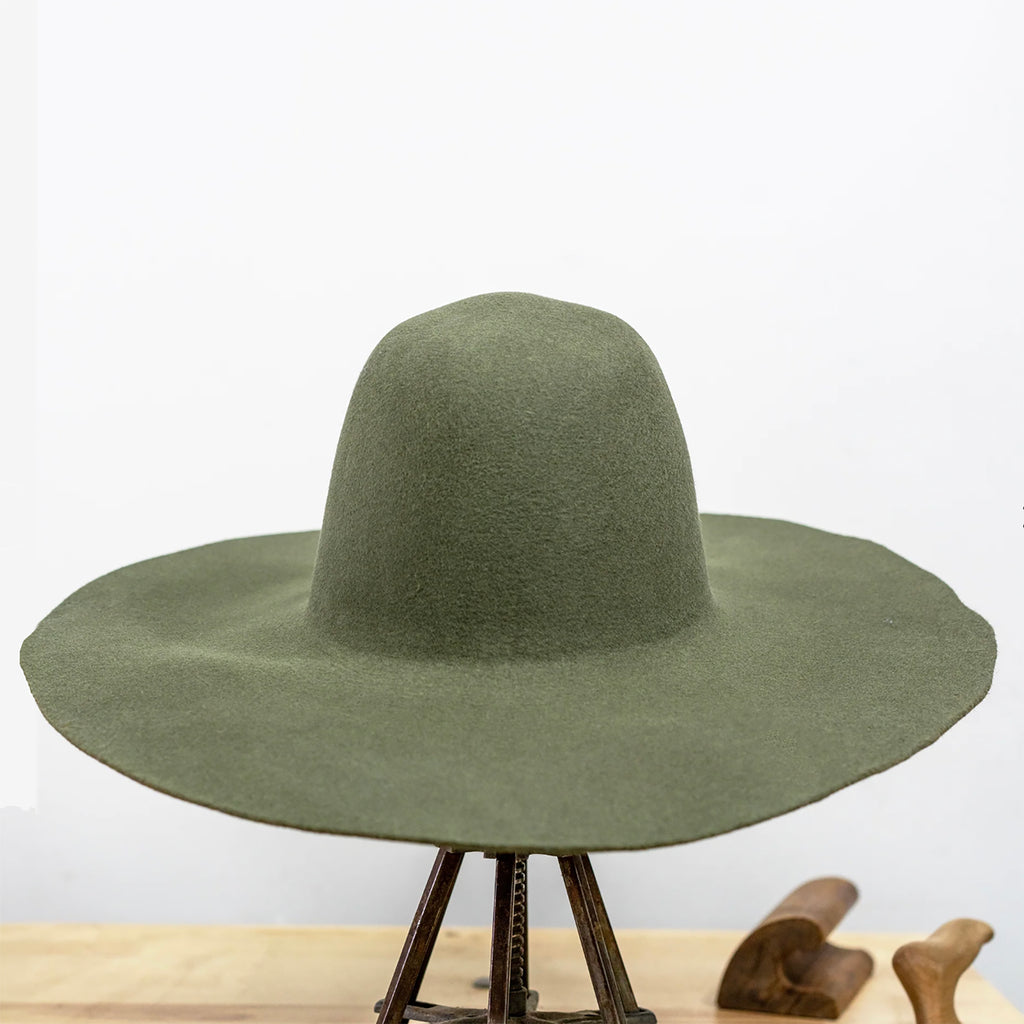 230G - 100X Beaver Fur Felt - Factory Second (2 Colors)